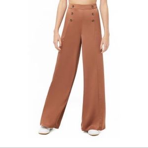 Double-breasted wide leg pants in Mocha